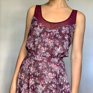 ‼️SOLD‼️ Floral Dress - L